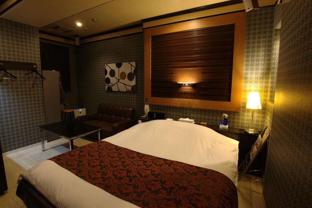 Hotel Allure (Adults Only) Нагоя Екстериор снимка