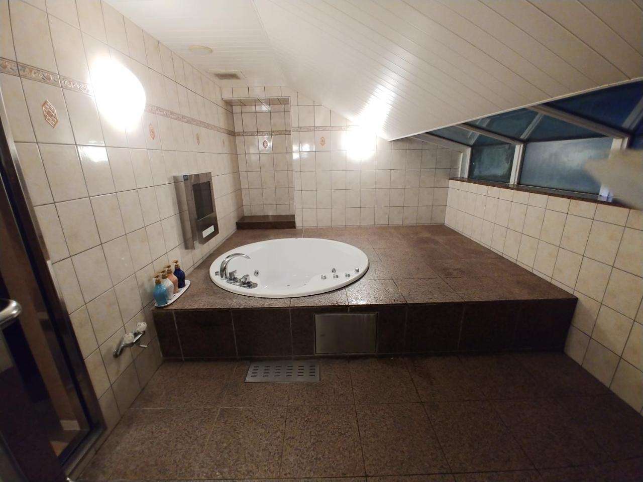 Hotel Allure (Adults Only) Нагоя Екстериор снимка