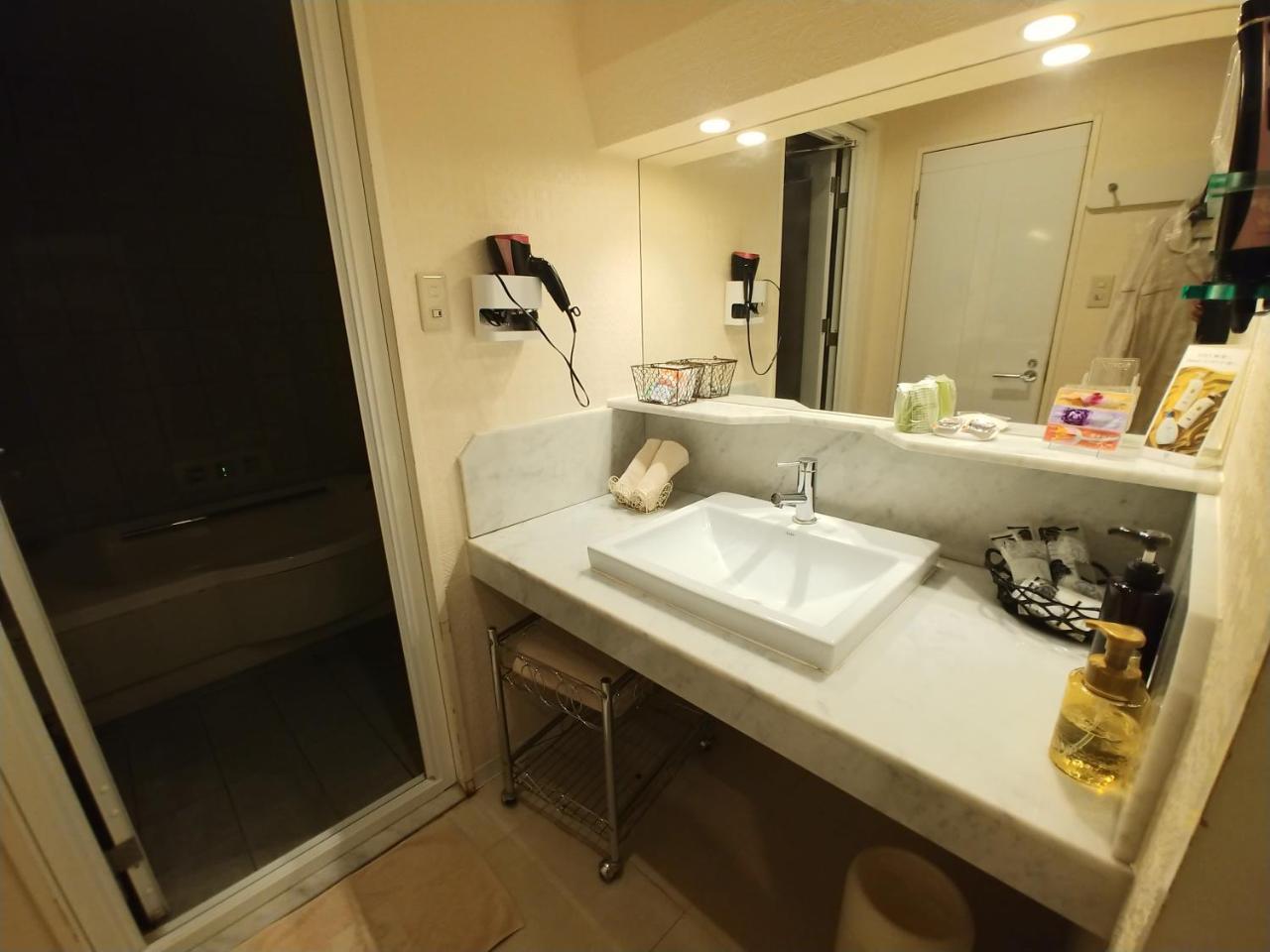 Hotel Allure (Adults Only) Нагоя Екстериор снимка