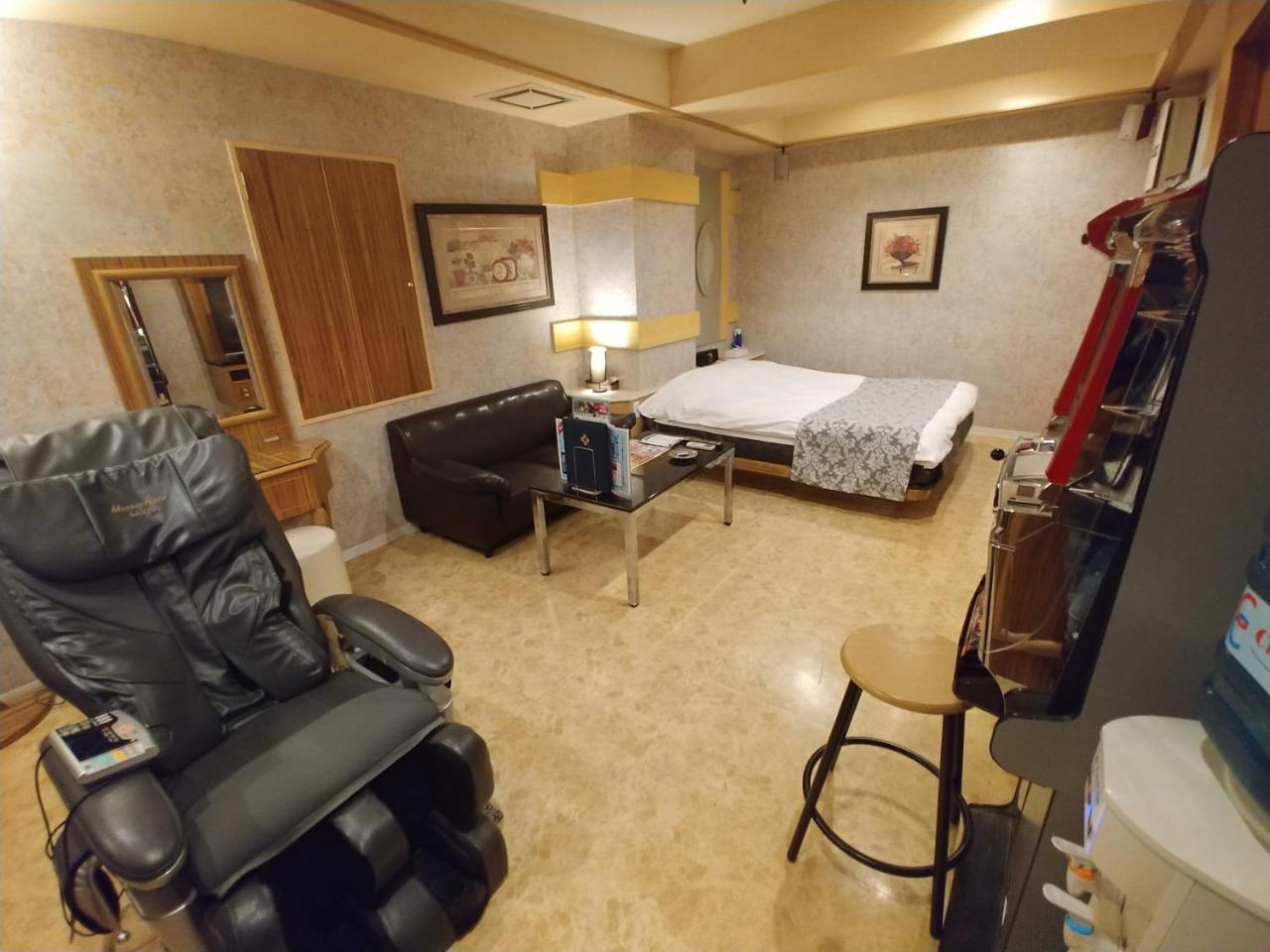 Hotel Allure (Adults Only) Нагоя Екстериор снимка