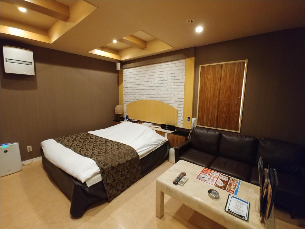 Hotel Allure (Adults Only) Нагоя Екстериор снимка