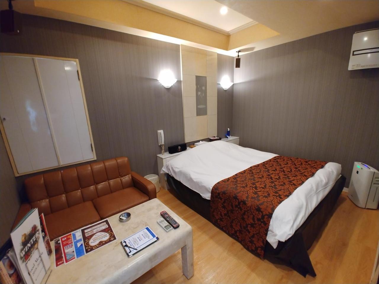 Hotel Allure (Adults Only) Нагоя Екстериор снимка