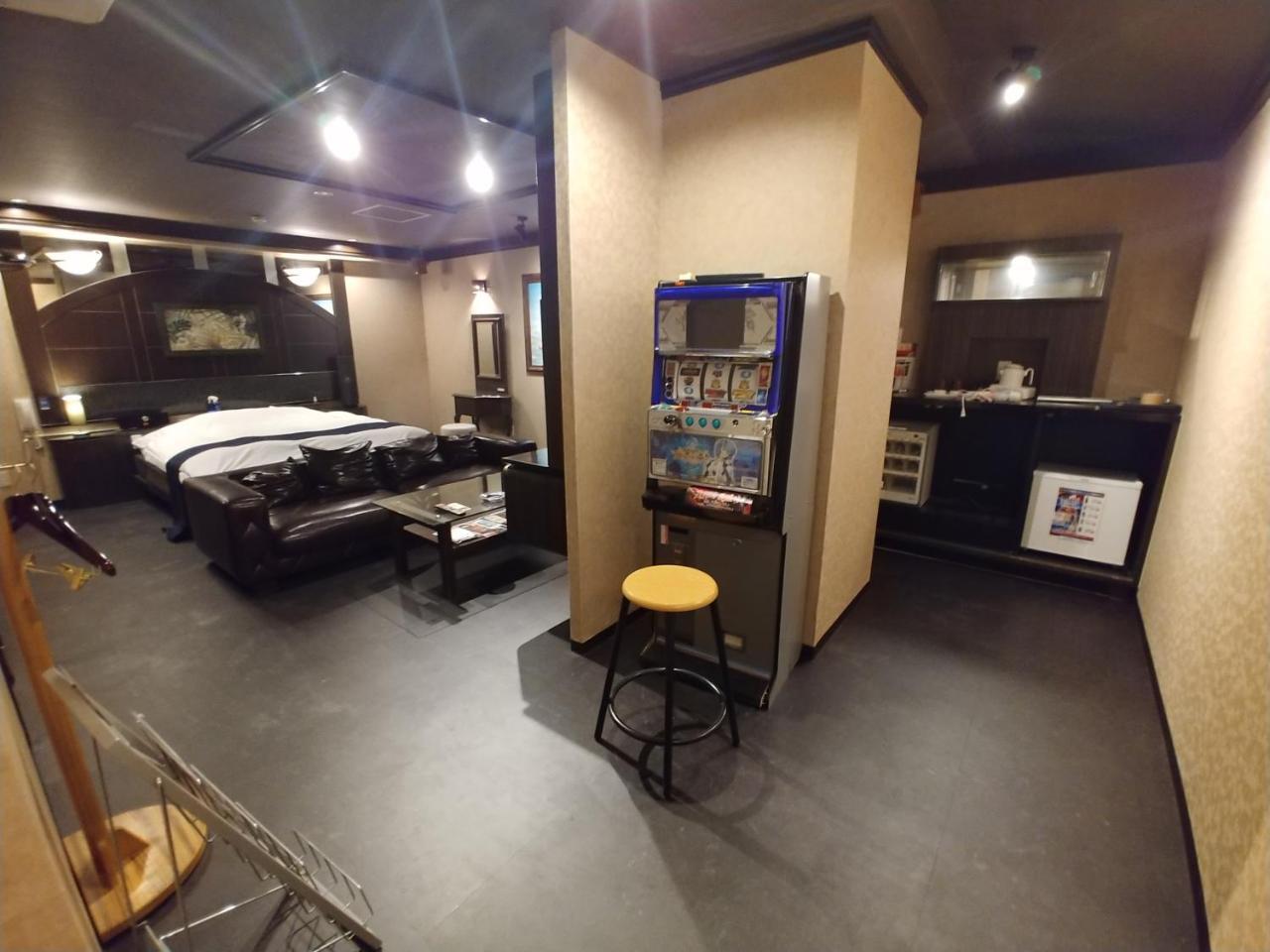 Hotel Allure (Adults Only) Нагоя Екстериор снимка