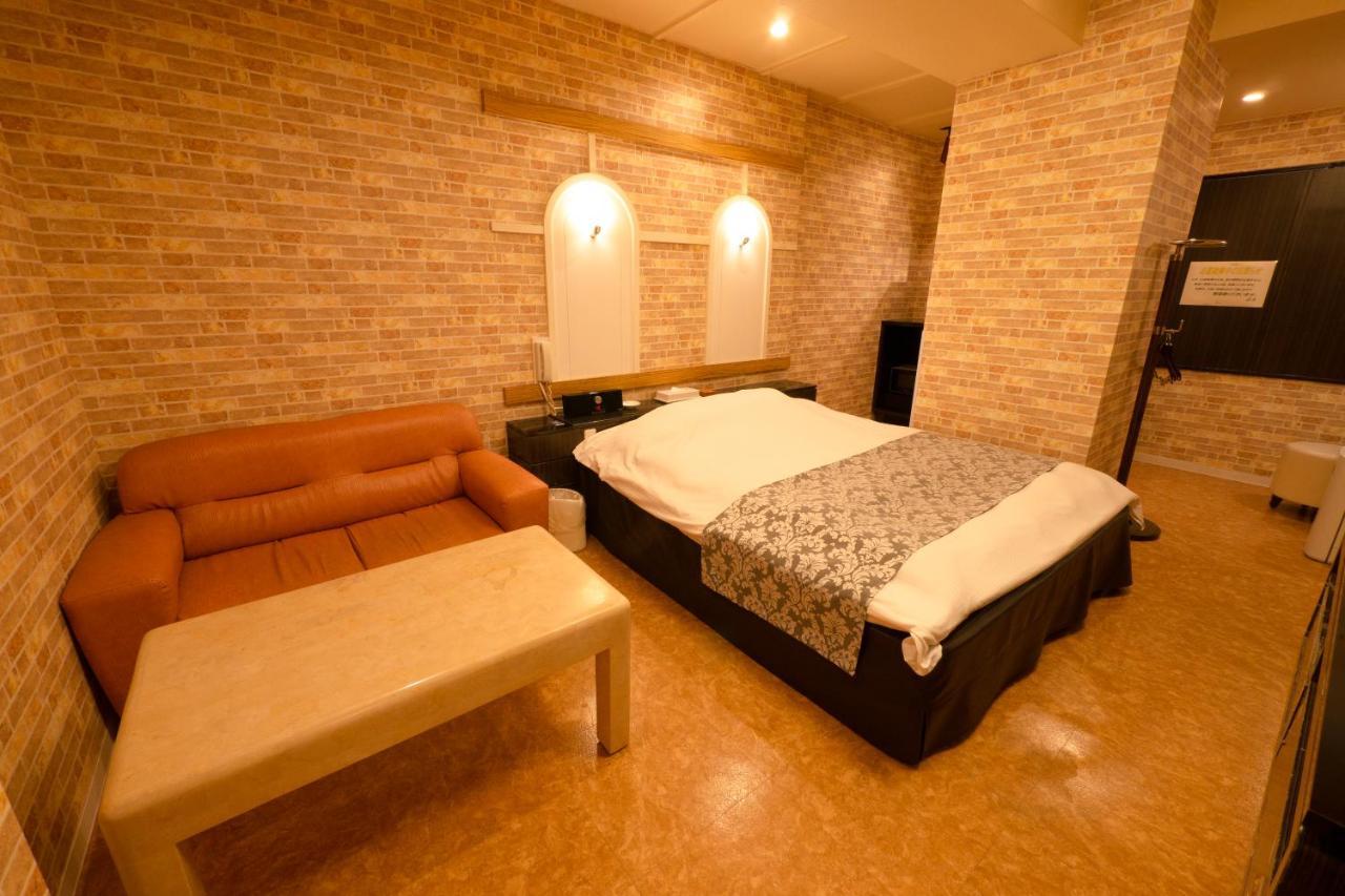 Hotel Allure (Adults Only) Нагоя Екстериор снимка