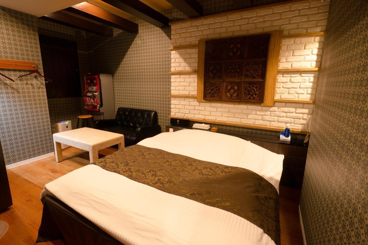 Hotel Allure (Adults Only) Нагоя Екстериор снимка