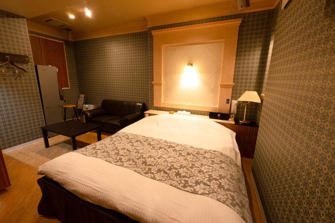 Hotel Allure (Adults Only) Нагоя Екстериор снимка